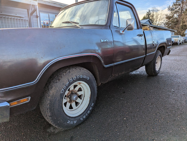 1976 Dodge D100 Pickup Short Box, Stock #279741